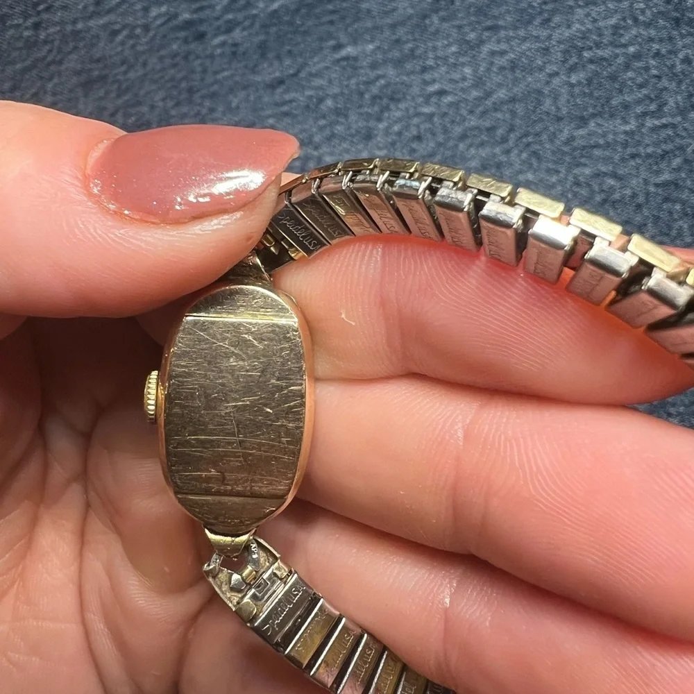 Vintage 40's-50's Elgins Gold Women's Watch